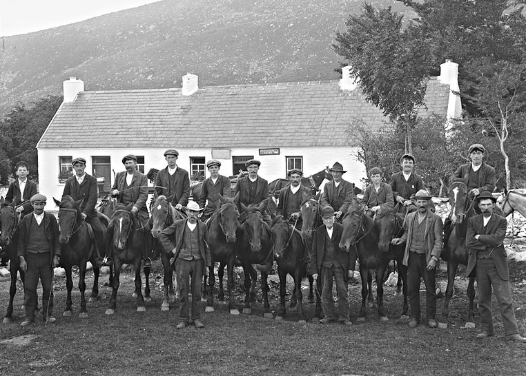 Posse の意味 例文 発音 語源 イメージ画像 Kotoba